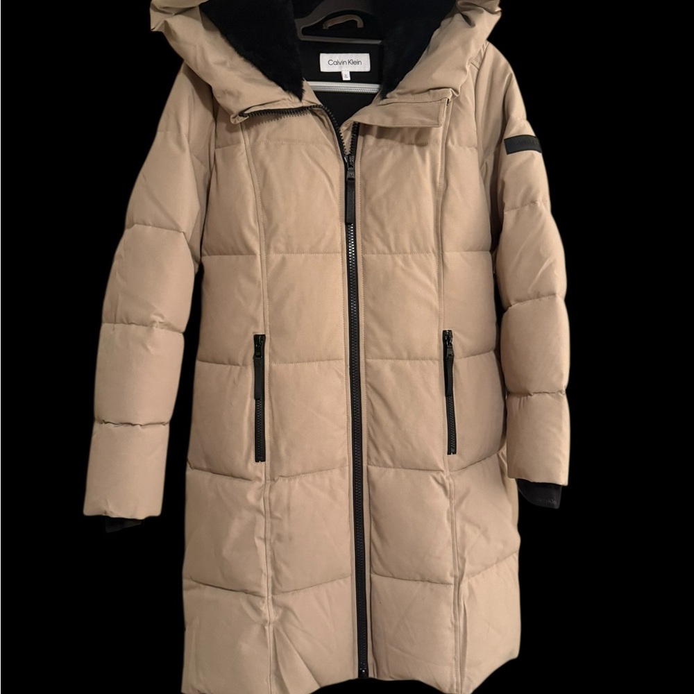 Calvin Klein Women's Beige Hooded Puffer Jacket